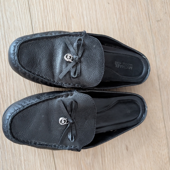 Women's Black Loafers - Picture 4 of 4